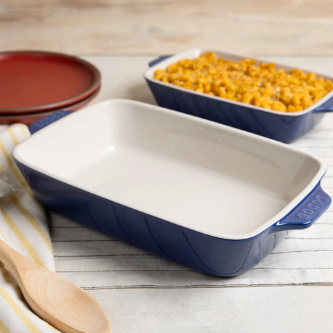 Medium Stoneware Casserole Dish, 11 x 7.5 Inch